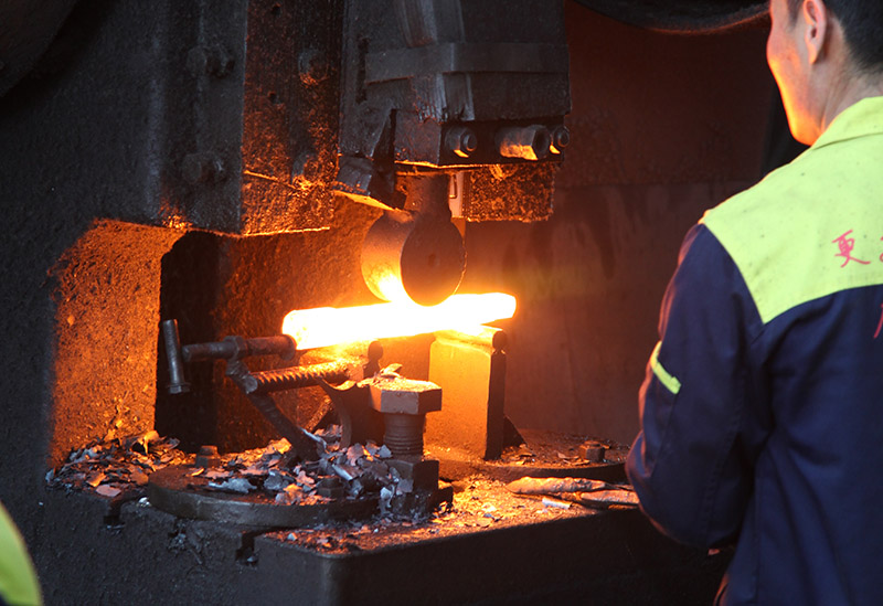 鋼板起重鉗鍛造工藝 鋼板起重鉗鍛造工藝